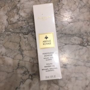 Abeille Royal youth watery oil
